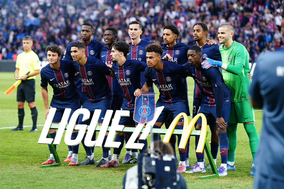 巴黎队近期取得连胜，法甲联赛排名稳居榜首的简单介绍