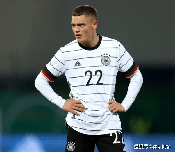 关于崭露头角巴列卡诺新星射门破门的信息